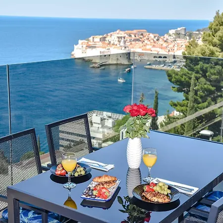 Fortes Fortuna - Two Bedroom With Terrace And Sea View 두브로브니크
