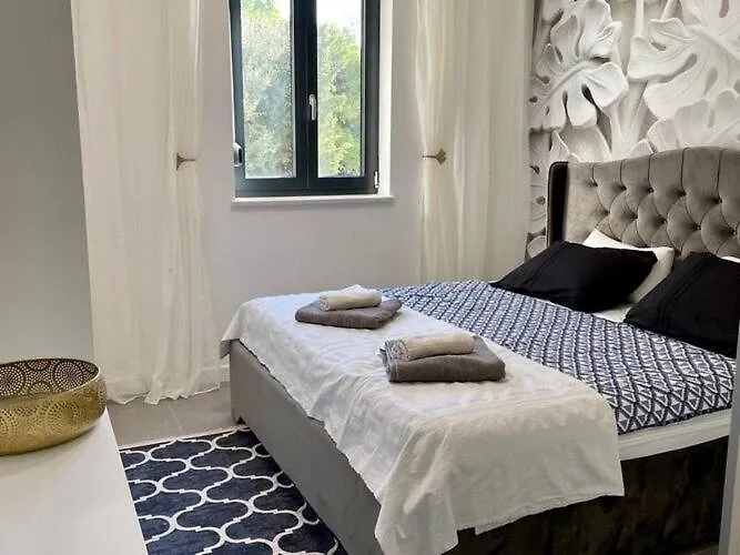 아파트 Fortes Fortuna - Two Bedroom With Terrace And Sea View *