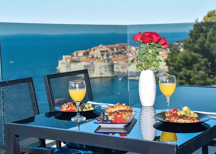Fortes Fortuna - Two Bedroom With Terrace And Sea View