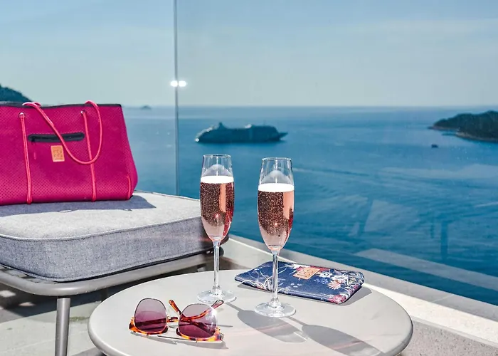 아파트 Fortes Fortuna - Two Bedroom With Terrace And Sea View *