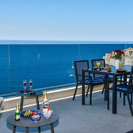 Fortes Fortuna - Two Bedroom With Terrace And Sea View شقة