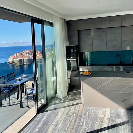 아파트 Fortes Fortuna - Two Bedroom With Terrace And Sea View *