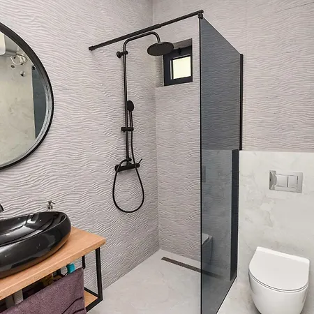 Fortes Fortuna - Two Bedroom With Terrace And Sea View דירה *